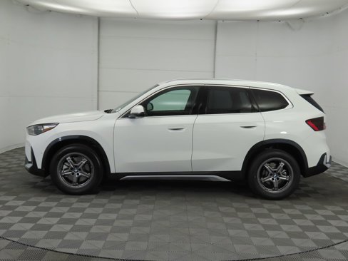 Used 2025 BMW X1 xDrive28i w/ Technology Package image 9