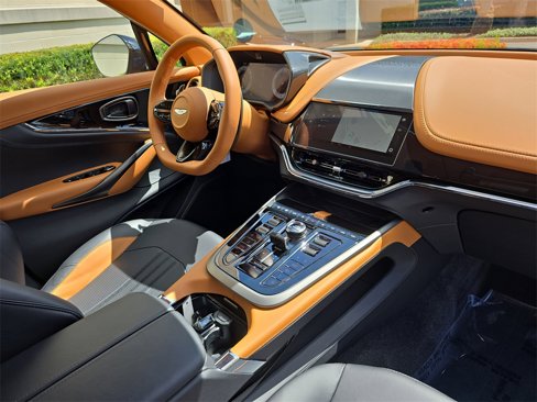 New 2025 Aston Martin DBX 707 image 19