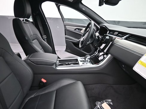 New 2024 Jaguar XF R-Dynamic SE image 10
