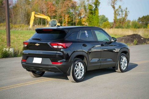 Used 2025 Chevrolet TrailBlazer LS w/ LS Convenience Package image 5