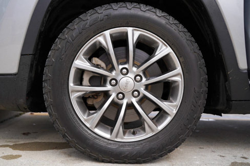 Used 2020 Jeep Cherokee Latitude Plus image 7