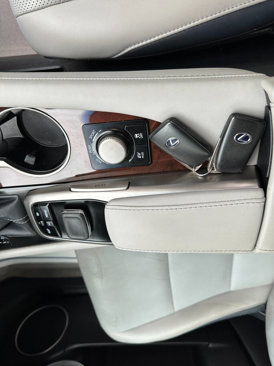 Used 2016 Lexus RX 450h AWD image 30