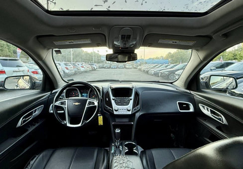 Used 2017 Chevrolet Equinox LT image 9