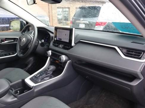Used 2024 Toyota RAV4 XLE image 30