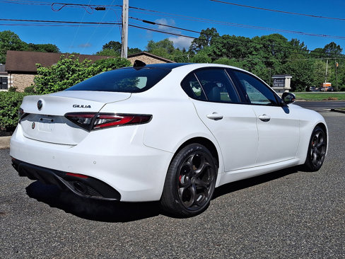 New 2025 Alfa Romeo Giulia AWD image 3