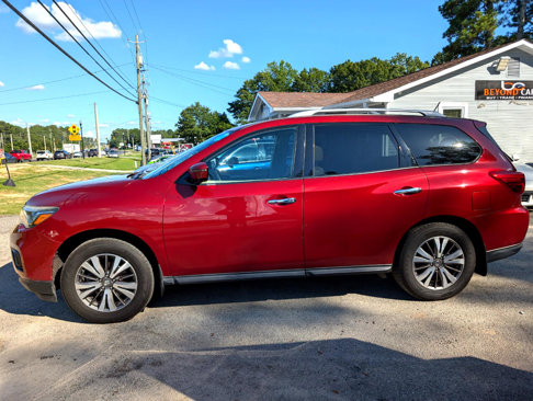 Used 2017 Nissan Pathfinder SL w/ SL Premium Package image 4