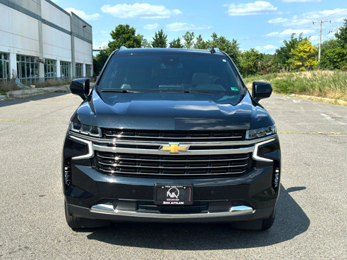 Used 2023 Chevrolet Suburban LT image 3
