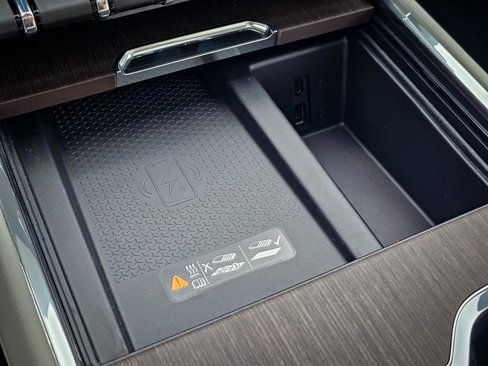 New 2026 GMC Acadia Denali w/ Super Cruise Package image 31