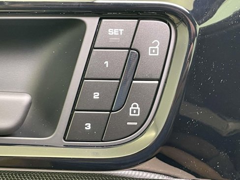 New 2025 Porsche Panamera image 34