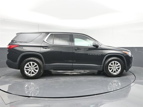 Used 2020 Chevrolet Traverse LS image 4