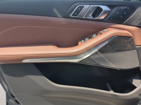 New 2026 BMW X7 M60i image 13