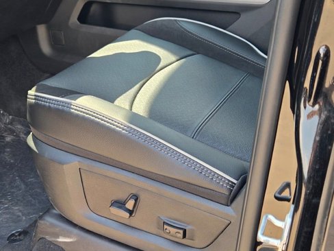New 2025 RAM 2500 Laramie image 21