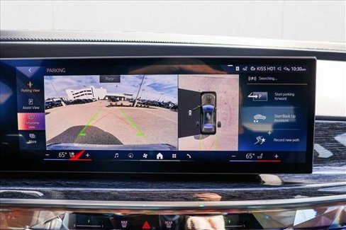 Used 2025 BMW 740i xDrive image 17