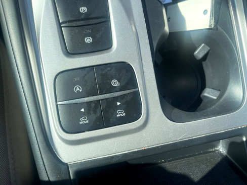Used 2021 Ford Explorer XLT image 26