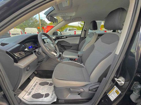 Used 2024 Volkswagen Taos S image 12
