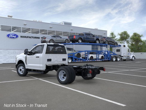New 2026 Ford F350 4x4 Regular Cab DRW Super Duty image 4
