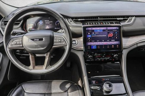 Used 2021 Jeep Grand Cherokee L Limited image 25
