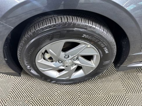 Certified 2025 Hyundai Sonata SE image 29