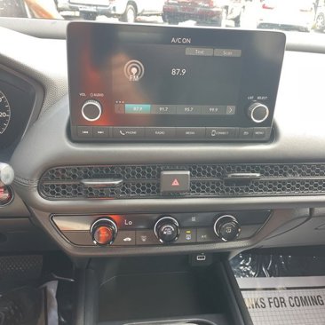Used 2023 Honda HR-V LX image 30