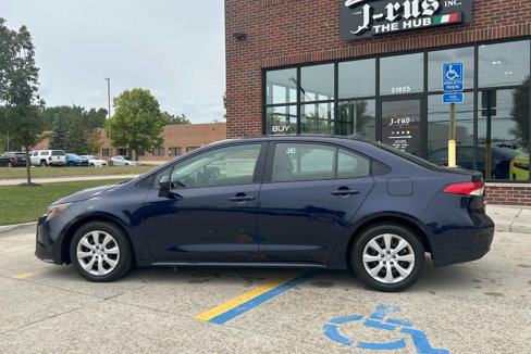 Used 2020 Toyota Corolla LE image 10
