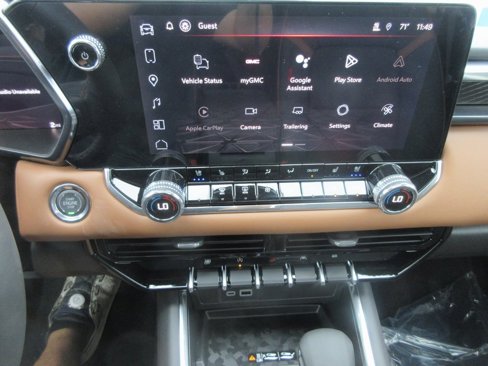 New 2026 GMC Canyon AT4 w/ Technology Plus Package image 18