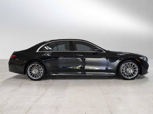 New 2026 Mercedes-Benz S 500 4MATIC image 2