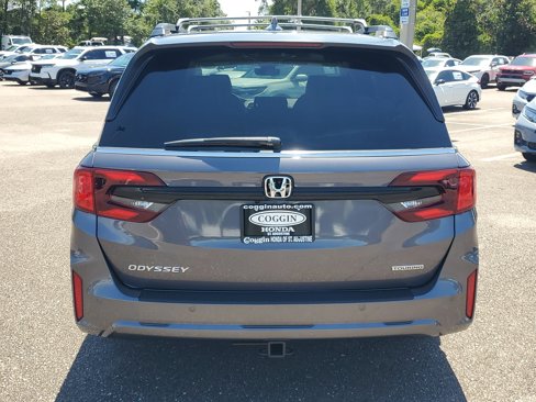 New 2026 Honda Odyssey Touring image 7