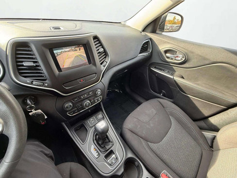 Used 2020 Jeep Cherokee Latitude image 20