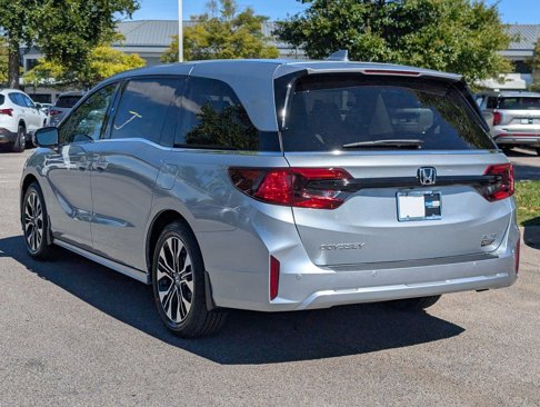 New 2026 Honda Odyssey Elite image 3