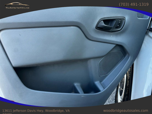 Used 2019 Ford Transit 250 130 Low Roof image 8