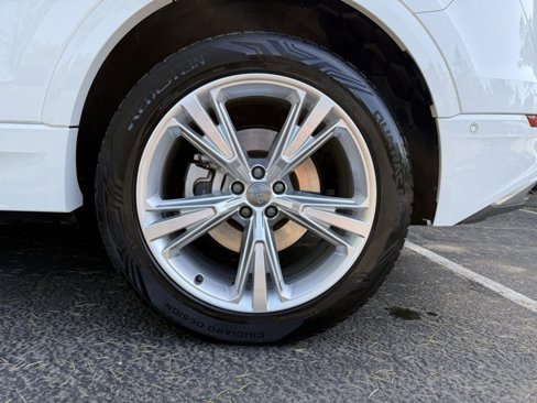 Used 2019 Audi Q8 Premium Plus w/ Premium Plus image 40