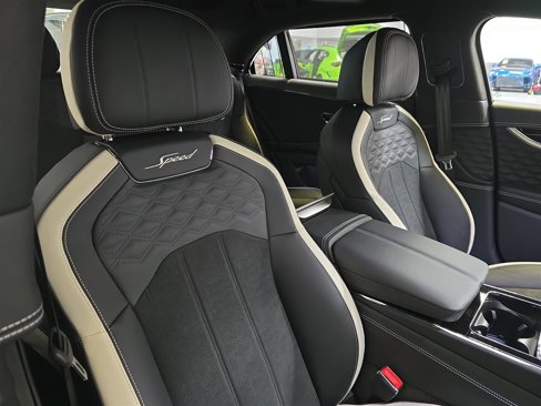 New 2025 Bentley Flying Spur Plug-In Hybrid image 12