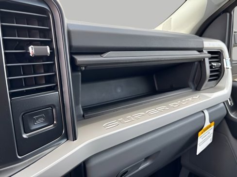 New 2026 Ford F250 XLT image 31
