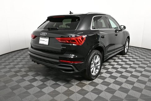 New 2025 Audi Q3 2.0T Premium Plus image 3