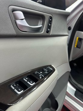 Used 2016 Kia Optima EX w/ Premium Package image 10