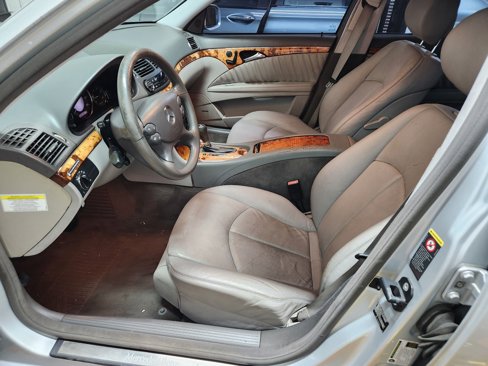 Used 2008 Mercedes-Benz E 320 BlueTEC Sedan image 13