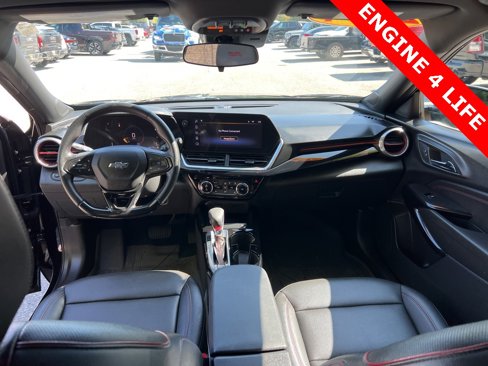 Used 2024 Chevrolet Trax RS w/ Sunroof Package image 22
