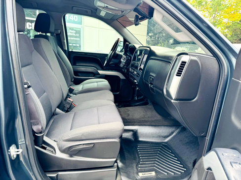 Used 2017 Chevrolet Silverado 1500 LT w/ All Star Edition image 17