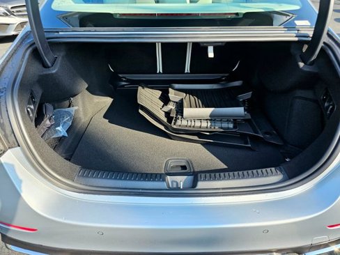 New 2026 Mercedes-Benz E 350 4MATIC Sedan image 10