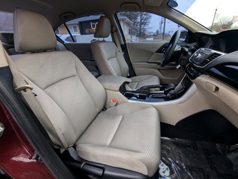 Used 2017 Honda Accord LX image 35
