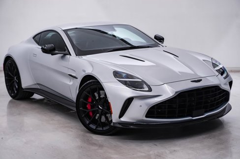 New 2026 Aston Martin V8 Vantage Coupe image 3
