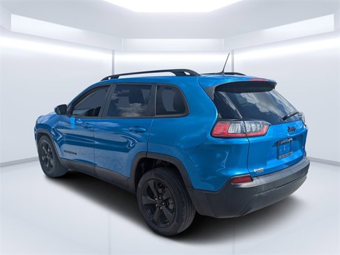 Used 2020 Jeep Cherokee Latitude Plus image 5