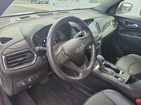Used 2022 Chevrolet Equinox RS w/ RS Leather Package image 16