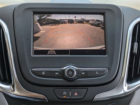 Used 2024 Chevrolet Equinox LT image 17