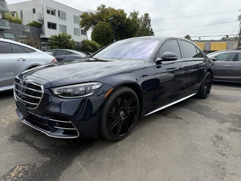 Used 2022 Mercedes-Benz S 500 4MATIC w/ AMG Line Package image 7