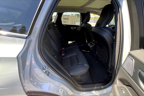 New 2026 Volvo XC60 B5 Ultra w/ Climate Package image 27