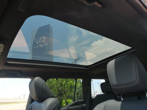 Used 2025 Lexus GX 550 image 19