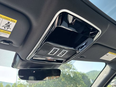 New 2026 Land Rover Range Rover Velar Dynamic SE image 29