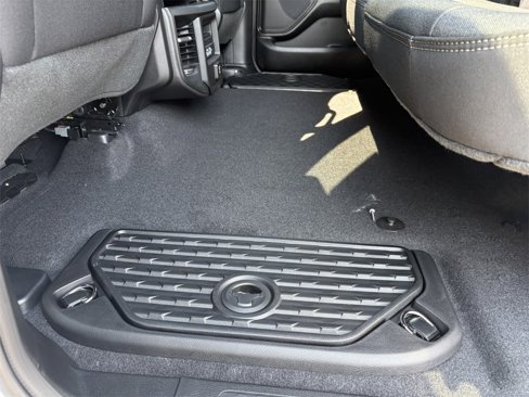 New 2026 RAM 1500 4x4 Crew Cab image 28