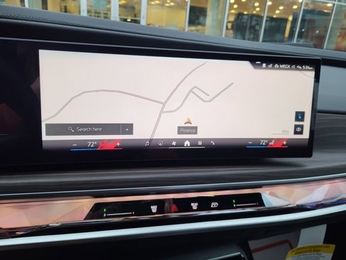 New 2025 BMW i7 xDrive60 image 24